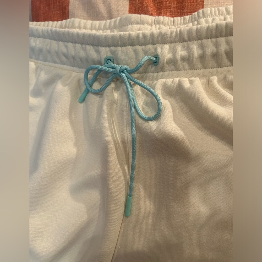 Puma Short NWOT - Picture 3 of 5